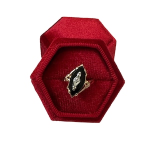 Anello vintage con onice e diamanti: gioiello importante in oro 14k con taglio marquise