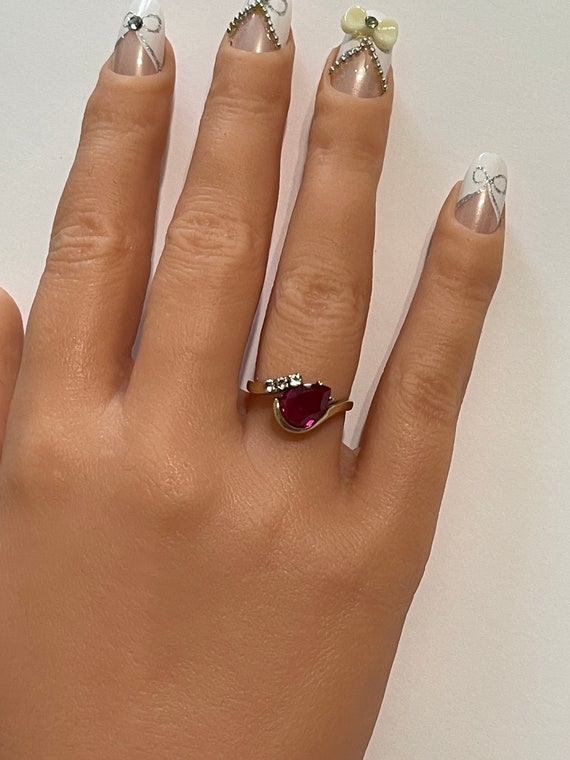 Vintage 1940s 10k Gold Created Ruby Ring with Spi… - image 3
