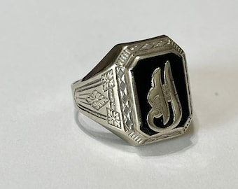 Retro 14k White Gold Onyx Initial Ring - 1940s Unisex Jewelry