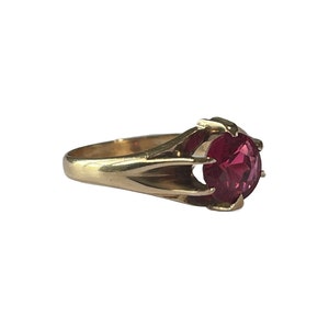 Edwardian Created Ruby Ring: 10k Yellow Gold Solitaire, Size 11