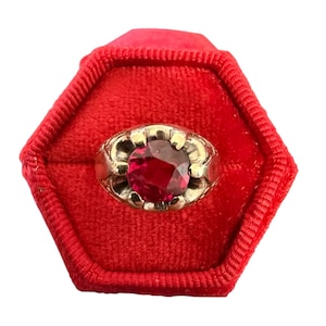 Antique 10k Yellow Gold - Edwardian Era - Round Cut Lab Created Ruby Belcher Setting Ring Size 6 - 1910s Fine Statement Jewelry