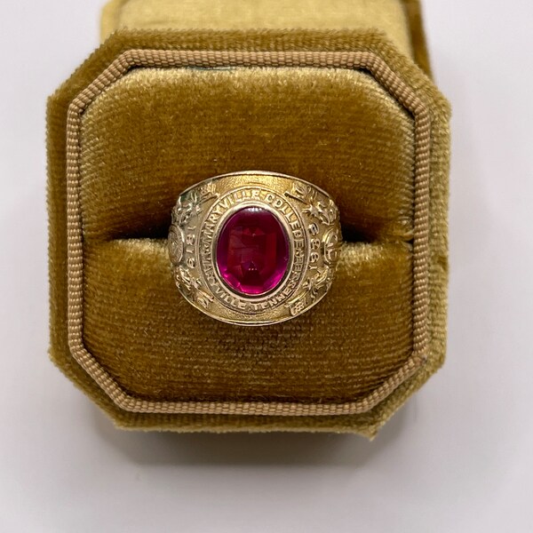 Ruby Class Ring Signet Class Rings - Etsy