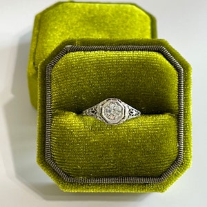 Antiker Art-Deco-bewerteter 14k Weiß / Gelbgold-filigraner 0,38 ct Diamantring im alten Schliff - Gr. 5 1/4- feiner filigraner Schmuck