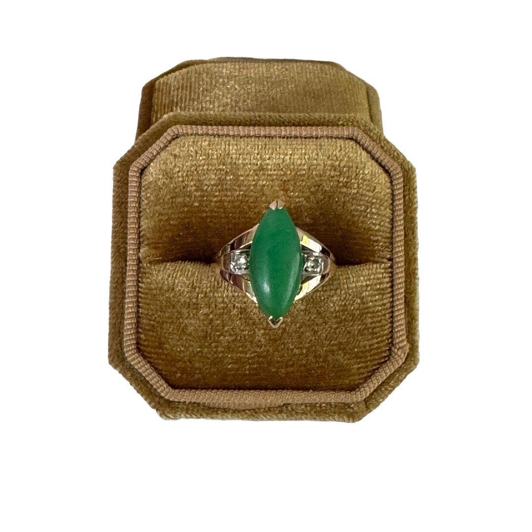 Vintage 14k Yellow Gold Nephrite Jade & Diamond Ring - 1960s Size