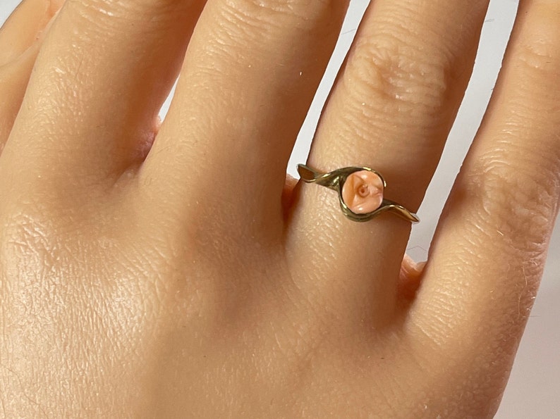 10K Gold Coral Ring