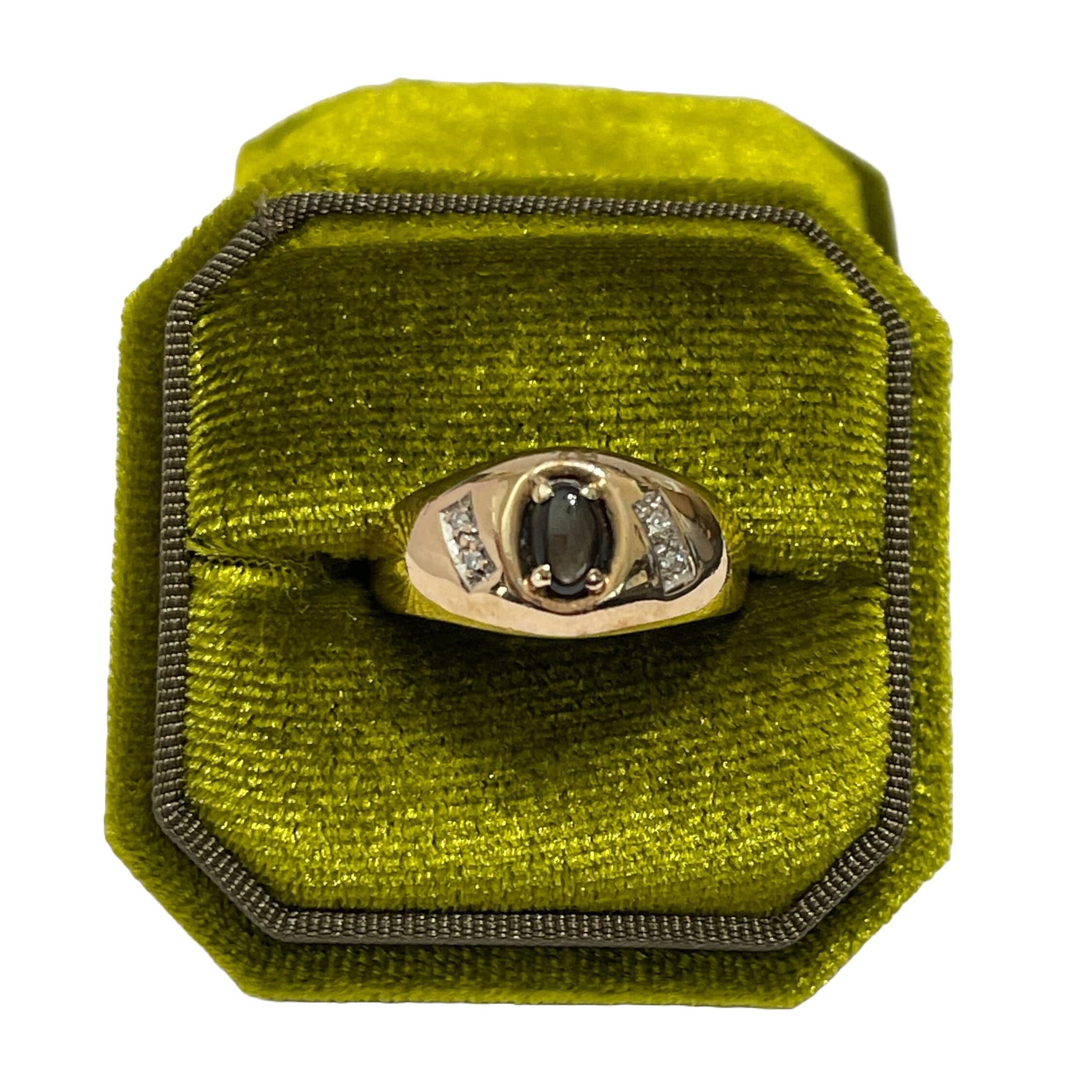 Vintage Black Star Sapphire Ring: 10k Yellow Gold Diamond Accent, 1970s Fine Jewelry