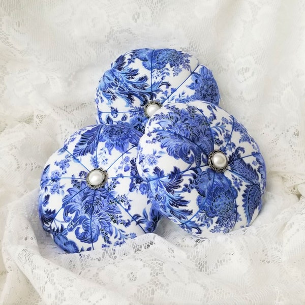 Delft Pin Cushion-Delft Blue White Pin Cushion-Bedroom Décor-Seamstress Gift-Quilter Gift-Fabric Pin Cushion-Country Cottage Decor