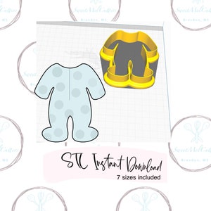 Può includere: Un download digitale di un design di tagliapasta a forma di body per neonato. Il design è mostrato in blu con pois bianchi. È anche mostrato il testo "STC Instant Download 7 sizes included".