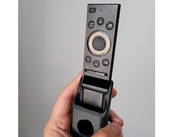 3D Printed Adapter Case Finder compatible with TV remote and Airtag/Smarttag.