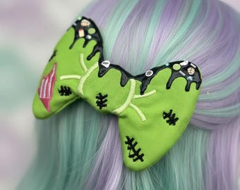 Green Zombie Kawaii Goth Hair Bow | Horror Pastel Decoden Clip | Cute Spooky Aesthetic Hair Accessory | Harajuku Y2K Emo Bow