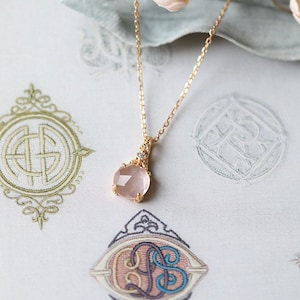 Natural Rose Quartz Pendant Necklace, Pink Quartz Necklace, Delicate Necklace, Pink Gemstone Necklace, Crystal Necklace, Bridesmaid Necklace