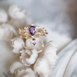Ensemble de bagues de fiançailles en améthyste vintage, ensemble de bagues de mariée en améthyste en forme de larme délicate, ensemble de 2 bagues de mariage en améthyste, ensemble de bague de mariage incurvée