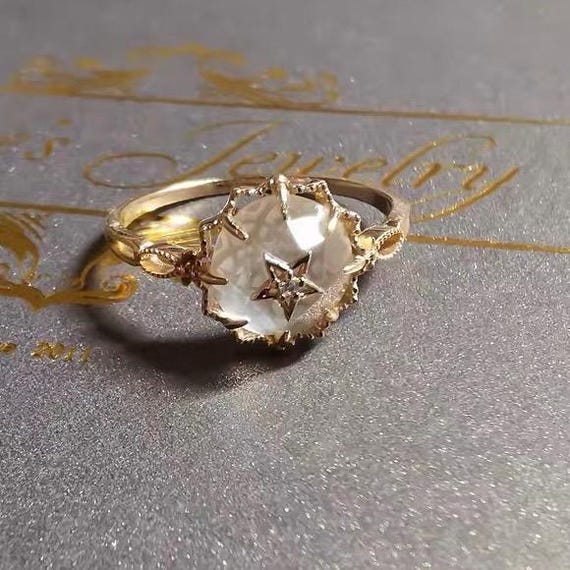 Unique Diamond Star Solitaire Engagement Ring • Solid Gold
