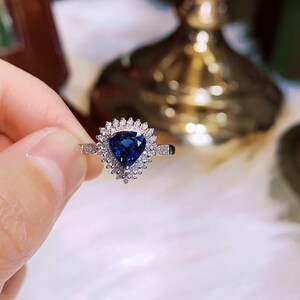 Triangle Blue Sapphire Engagement Ring, Art Deco Vintage Wedding Ring, Solid White Gold Sapphire Ring, Blue Gemstone Anniversary Ring, Gifts
