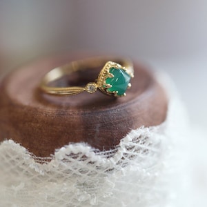 Vintage Jade Engagement Ring, Natural Green Jade Ring, Dainty Promise Ring, Vintage Style Ring, Anniversary Ring, Emerald Jade Ring, Gifts