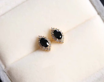 Black Onyx Gemstone Earrings, Tiny Onyx Stud Earrings, Marquise Onyx Stud Earrings, Dainty Stud Earrings, Simple Everyday Earrings, Gifts