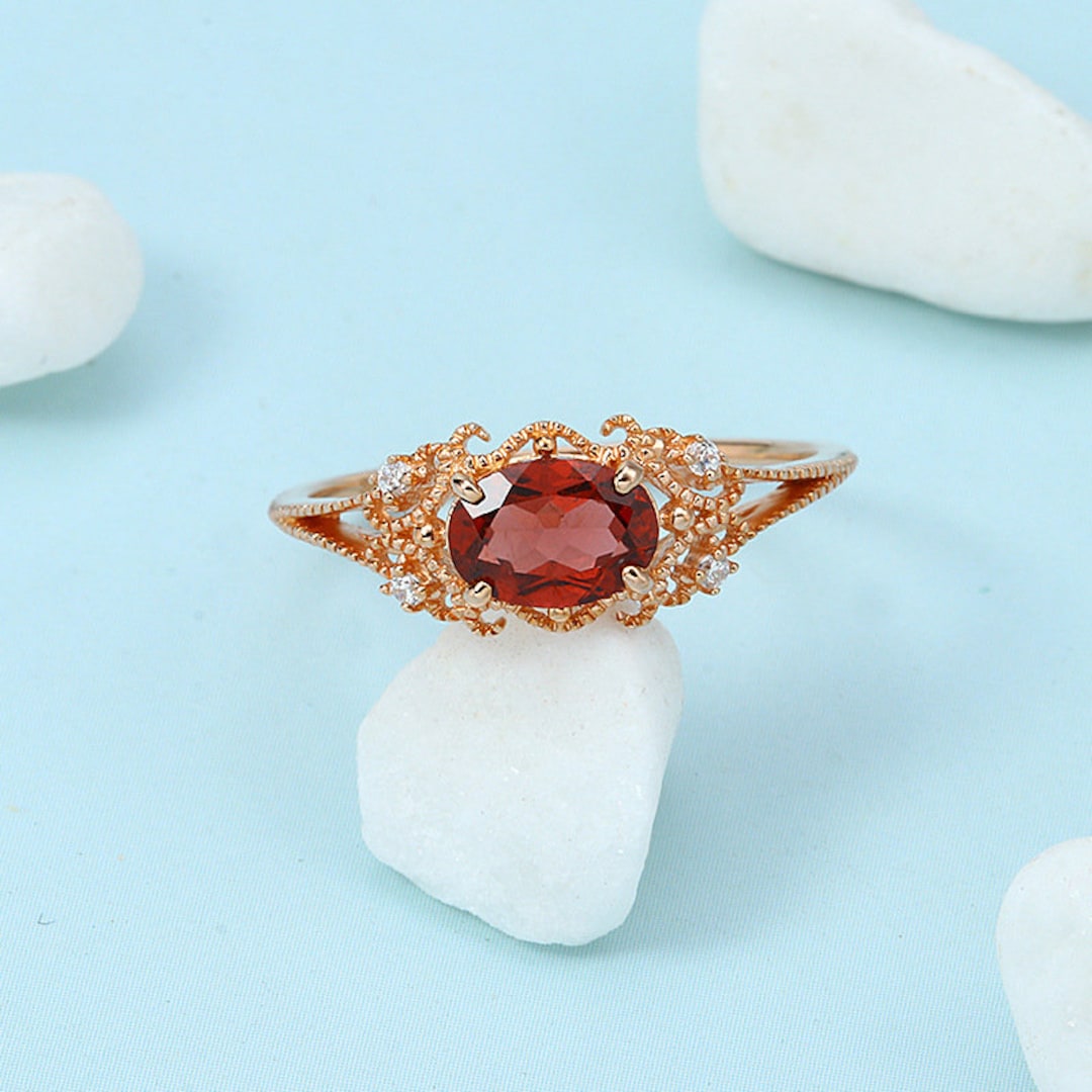 Vintage Engagement Ring Garnet Promise Ring Oval Red Garnet - Etsy