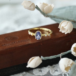 Vintage Tanzanite Engagement Ring, Tanzanite Promise RIng Silver, Natural Tanzantie Ring, Oval Cut Gemstone Ring, December Birthstone Ring