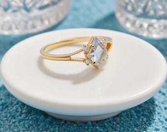 Sky Blue Topaz Ring, Topaz Promise Ring, Diamond Topaz Ring, Minimalist Engagement Ring, November Birthstone Ring, Anniversary Rings for Her