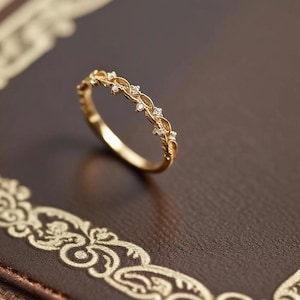 Tiny Diamond Wedding Ring, Nature Inspired Ring, Gold Leaf Branch Ring, Wreath Crown Wedding Band, Dainty Bridal Ring, Anniversary Gifts