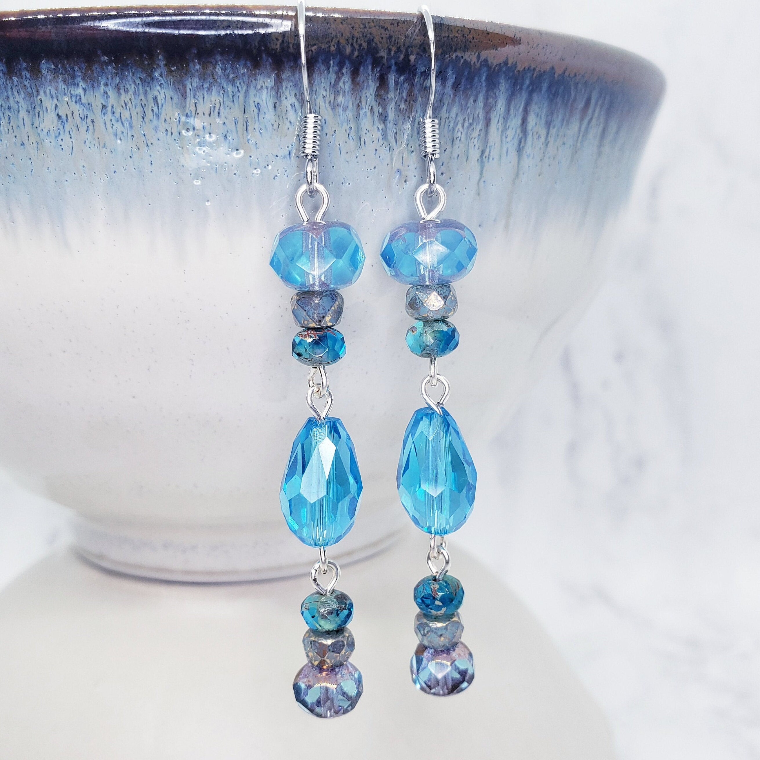 Boucles D'Oreilles Vintage En Verre Bleu à Clip - Perles Bleues - Occasion Portée