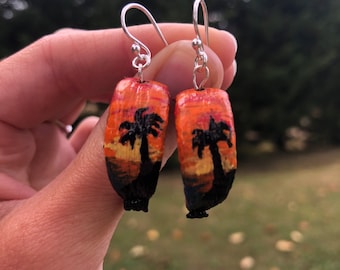 Pintados a mano ~ Aretes de conchas de Cupey