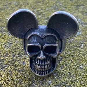 Bad Mickey Ring