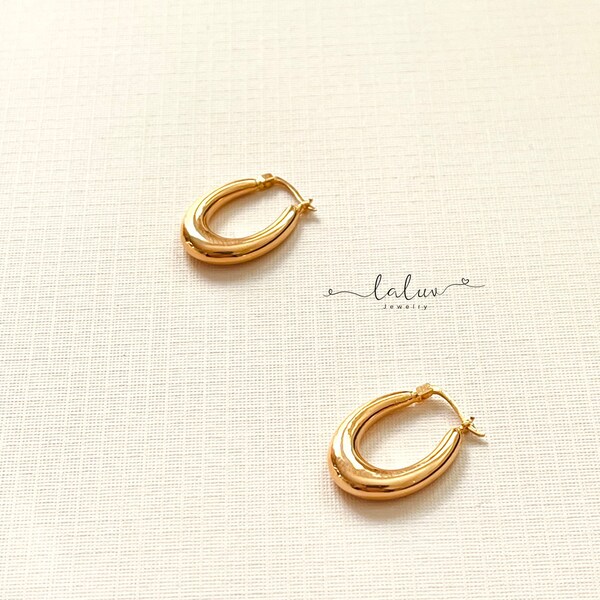 18k Solid Gold Lightweight Chunky Oval Dome Hoops, Dome Hoop Earrings, Solid Gold Hoops, Super Lightweight Hoops