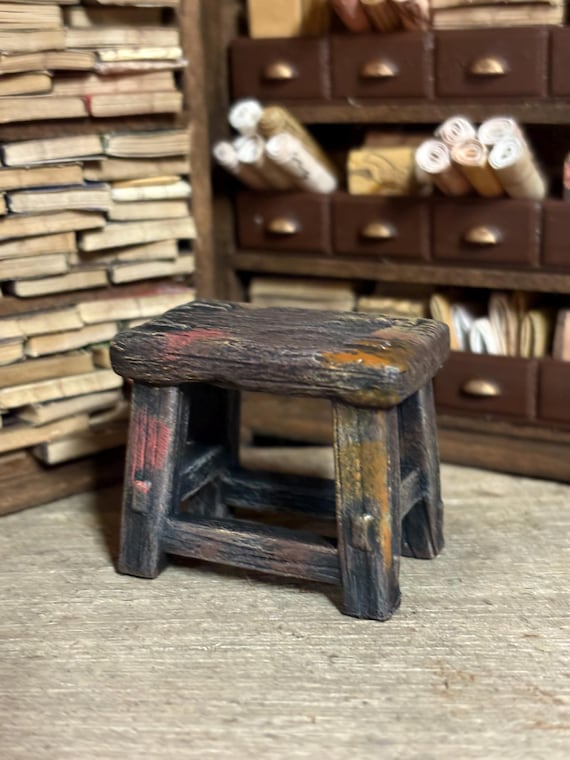 Lost Miniatures - Workshop Stool - 1/12 Scale - Dollhouse / Diorama / Mini Set!