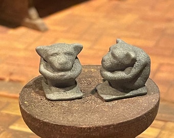 Lost Miniatures - Forgotten Gargoyle Statue - 1/12 Scale - Stone finish - Dollhouse / Diorama - Mini Set!
