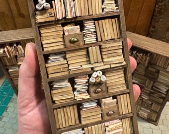 Lost Miniatures - OG Bookcase (Type 2) - 6 Shelves - Archive Drawers, Books, Scrolls and Parchments - Dollhouse, Diorama - Mini Set!
