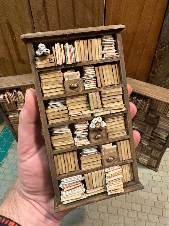 Lost Miniatures - OG Bookcase (Type 2) - 6 Shelves - Archive Drawers, Books, Scrolls and Parchments - Dollhouse, Diorama - Mini Set!