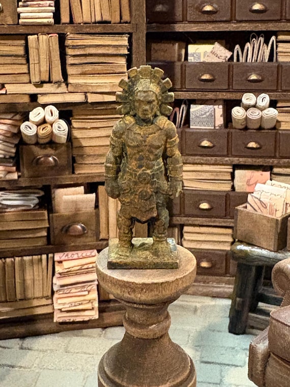 Lost Miniatures - Mesopotamia Warrior Statue - 1/12 Scale - Dollhouse / Diorama / Mini Set!