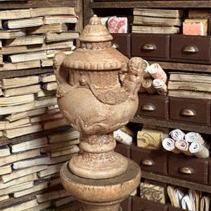 Lost Miniatures - French Decorative Urn - 1/12 Scale - Dollhouse Decor - Mini / Diorama