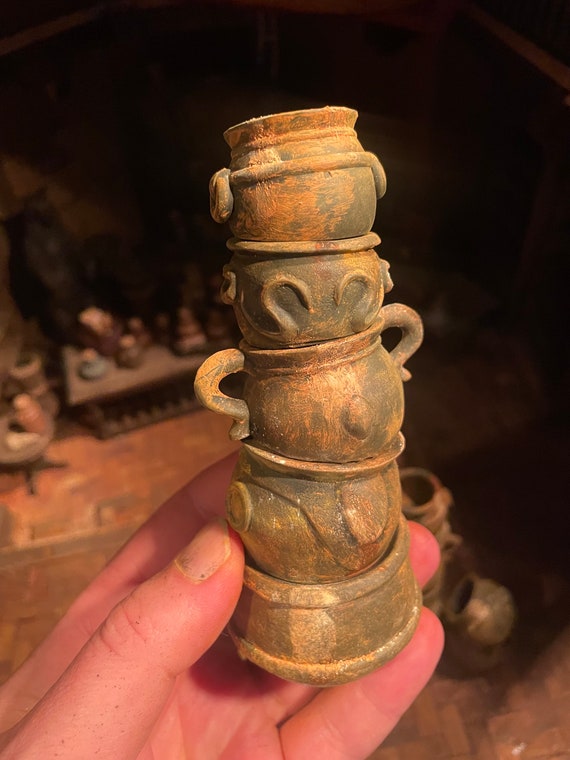 Lost Miniatures - Rusty Cauldron Stack - 1/12 Scale - Dollhouse / Diorama / Miniature Set!