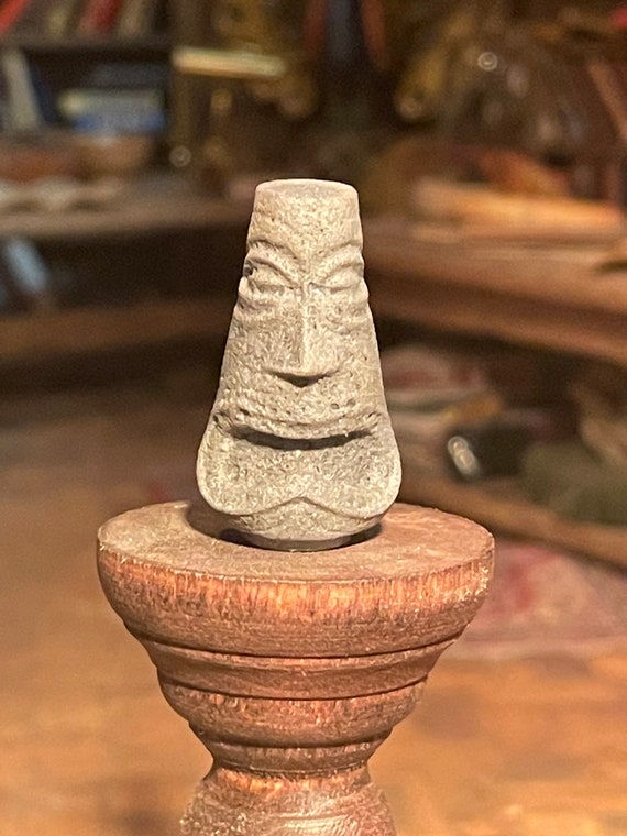 Lost Miniatures - Tiki stone statue - miniature - Luau - island god - 1/12 Scale