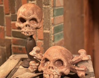 Lost Miniatures - Ancient Skull Set - 1/12 Scale - mini, dollhouse, diorama!