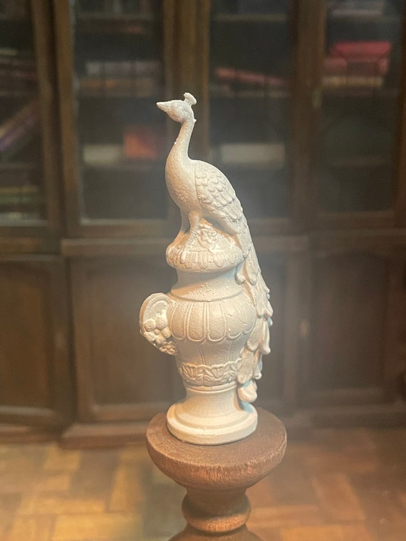 Lost Miniatures - Peacock Statue - 1/12 Scale - bird statue, peafowl - dollhouse, diorama!