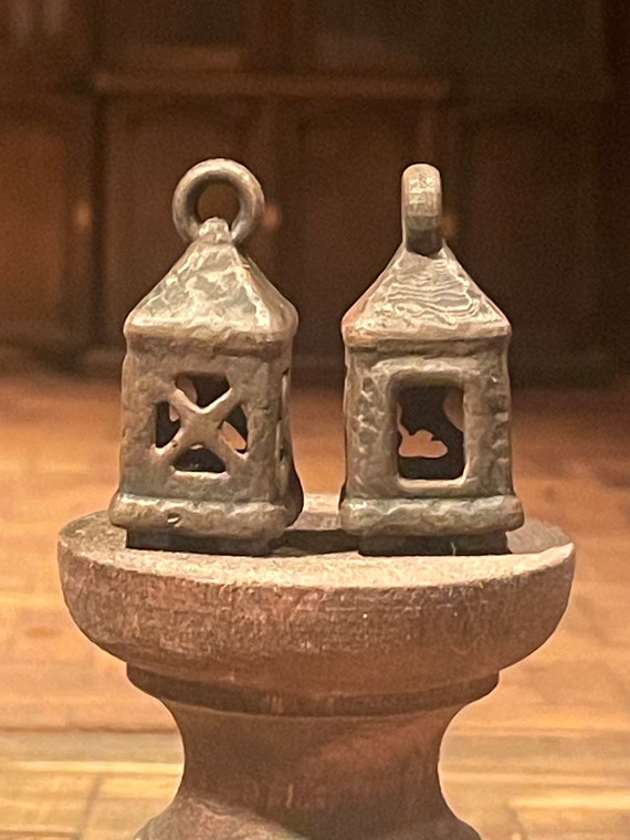 Lost Miniatures - Lantern set (2) - Clay look Ancient library / path lights - 1/12 Scale - Dollhouse / Diorama / Mini Set!