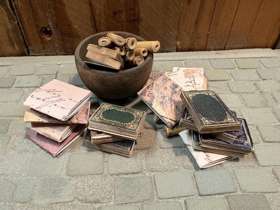 Lost Miniatures - Library Pack - Books, Scrolls and Parchments - Dollhouse / Diorama / Mini Set!