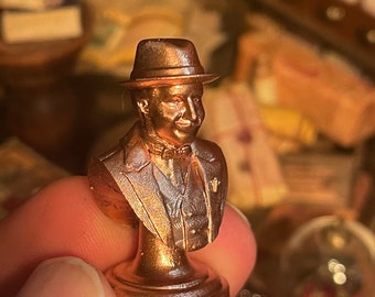 Lost Miniatures - Hercule Poirot Copper Bust Statue - 1/12 Scale - Detective, Inspector - Character - diorama, dollhouse or mini set!