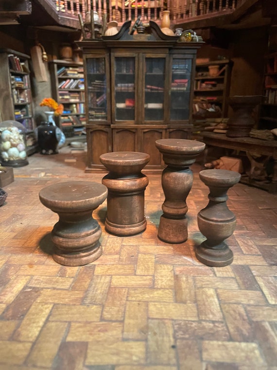 Lost Miniatures - Display Plinths & Pedestals - 1/12 Scale - Diorama, dollhouse, mini set!