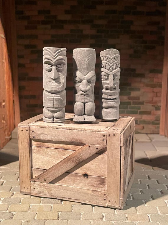 Lost Miniatures - Stone Tiki Totems - Set of 3 - Unique and ancient relics - 1/12 scale - mini / dollhouse / diorama!