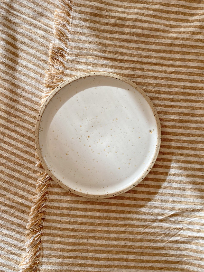 Mini piatto da dessert in ceramica bianca maculata immagine 5
