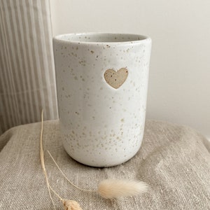 White speckled tea mug with raw heart in ceramic, handmade stoneware tableware