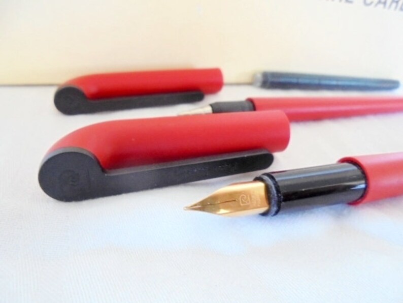 PIERRE CARDIN Parure SWING Red Pens set Fountain pen and Ball point pen Original New In gift box