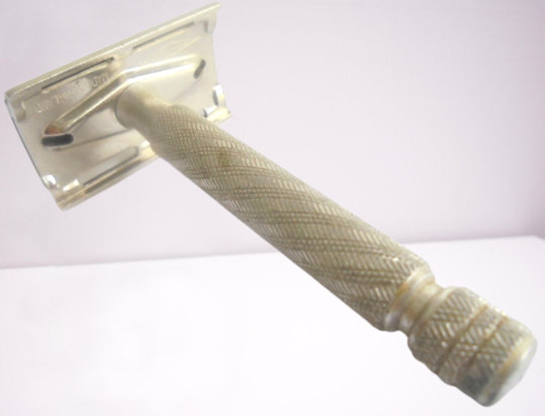 GILLETTE Model BRITISH ARISTOCRAT Spiral Tech Razor 3 Pieces - Etsy