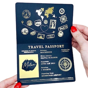 Cartão-presente surpresa para passaporte com raspadinha e revelação de bilhete de viagem em folha de ouro. Anúncio de feriado para namorados, aniversário, viagem de aniversário imagem 9