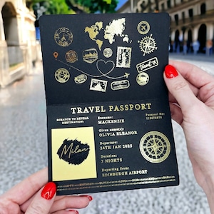 Goldfolie Passport Scratch & Reveal Travel Ticket Surprise Geschenkkarte. Feiertagsmitteilung für Valentinsgrüße, Jahrestag, Geburtstagsausflug weg