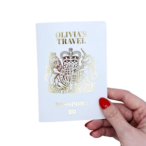Carte-cadeau surprise de billet de voyage à gratter et à révéler en feuille d'or. Faire-part de vacances pour la Saint-Valentin, anniversaire, voyage d'anniversaire
